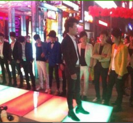 苏州深圳夜总会伴游模特雇用(深圳KTV模特雇用)