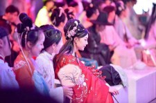 苏州汉服模特兼职(想做汉服模特去哪里找)