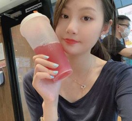 苏州雇用网红商务伴游女(雇用网红商务伴游女员工)