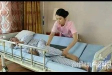 苏州郑州陪护工伴游司机雇用(郑州陪护工伴游司机雇用德律风)