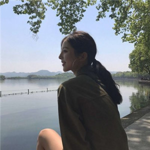 苏州私人伴游网带你看到天际，白色盐湖无际，蓝色天空无边