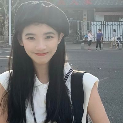 苏州商务伴游带客户去看海豚表演