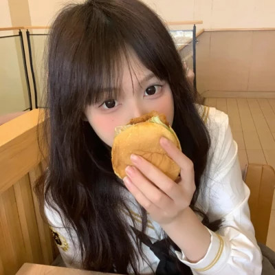 苏州伴游女生李心怡的资料